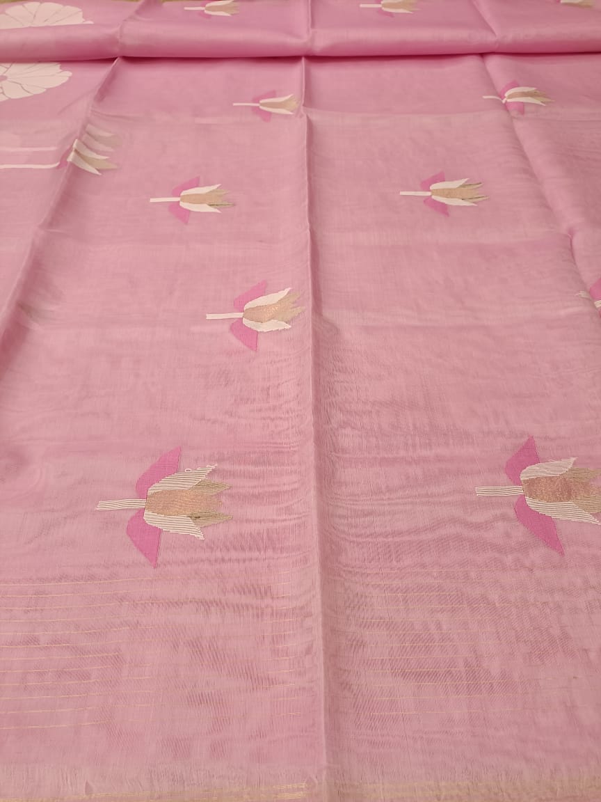 Baby Pink & White Muslin Silk Handwoven Jamdani Saree (jamdani saree, jamdani sarees, cotton jamdani saree, jamdani cotton saree, balaram saha online, jamdani saree online, soft jamdani saree, Jamdani Border Saree, balaram saha handloom saree store photos, muslin silk)   https://www.deviantart.com/