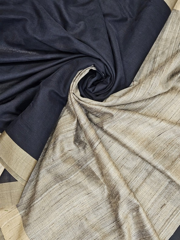 Balaram Saha's Cotton Chronicles: Black Handloom Soft Cotton Saree (handloom saree, cotton saree, handloom cotton saree, balaram saha online, handloom sarees, balaram saha handloom saree store photos, balaram saha handloom saree store, cotton handloom saree, bengal handloom sarees, pure cotton, cotton saree for women, cotton saree online)  https://www.freepik.com/