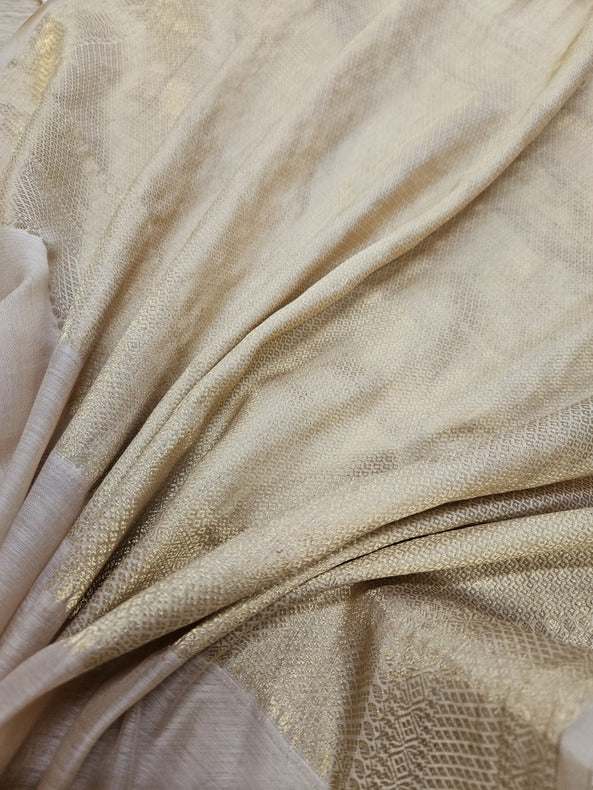 Cream & Gold Soft Handloom Silk Saree With Woven Zari Border by Balaram Saha - (handloom saree, Zari border, silk saree, handloom silk saree, balaram saha online, silk sarees, silk handloom saree, bengal handloom sarees, pure silk, silk saree online, bengali silk saree)  https://www.mozilla.org/en-US/?v=2