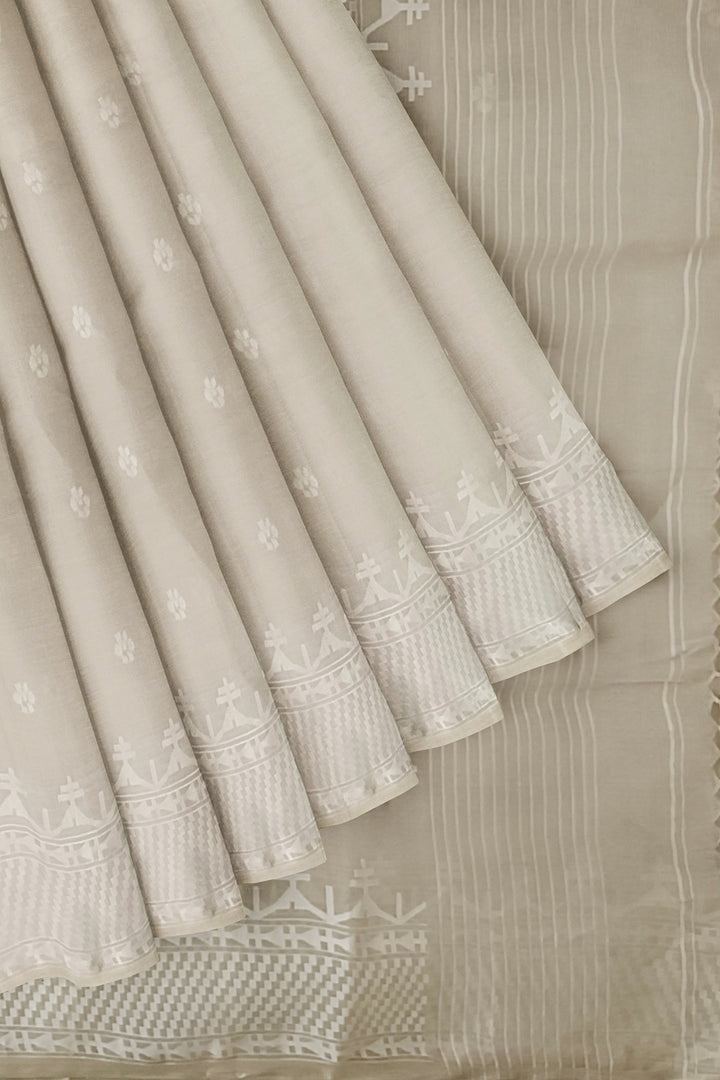 Off-White Handloom Handwoven Muslin Silk Jamdani Saree Balaram Saha