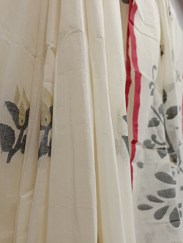 White & Red Handloom Handwoven Cotton Jamdani Saree with Bird Motif Balaram Saha