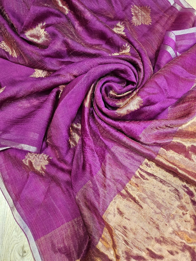 Magenta and Golden Zari Soft Handwoven Muslin Silk saree Balaram Saha