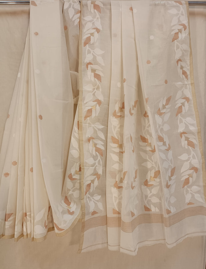 Off-White Handloom Handwoven Fine Cotton jamdani Saree Balaram Saha