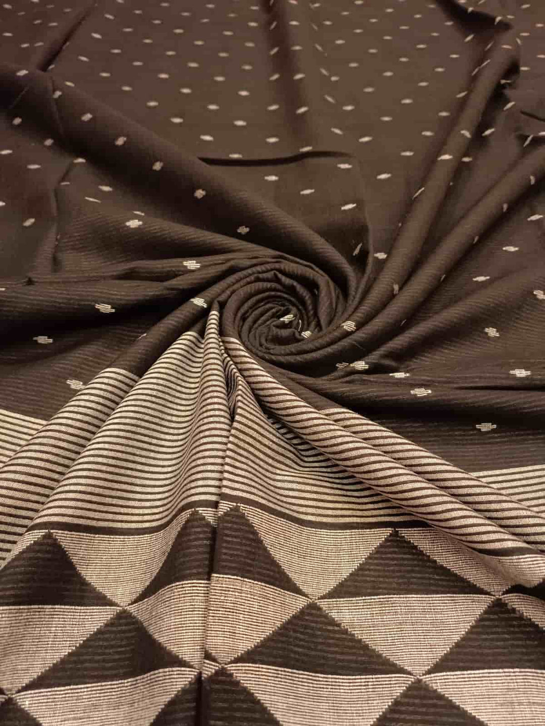 Handwoven Black & White Cotton Jamdani Saree - By Balaram Saha  - (jamdani saree, jamdani sarees, cotton jamdani saree, jamdani cotton saree, handloom cotton saree, balaram saha online, jamdani saree online, soft jamdani saree)   https://www.usatoday.com/