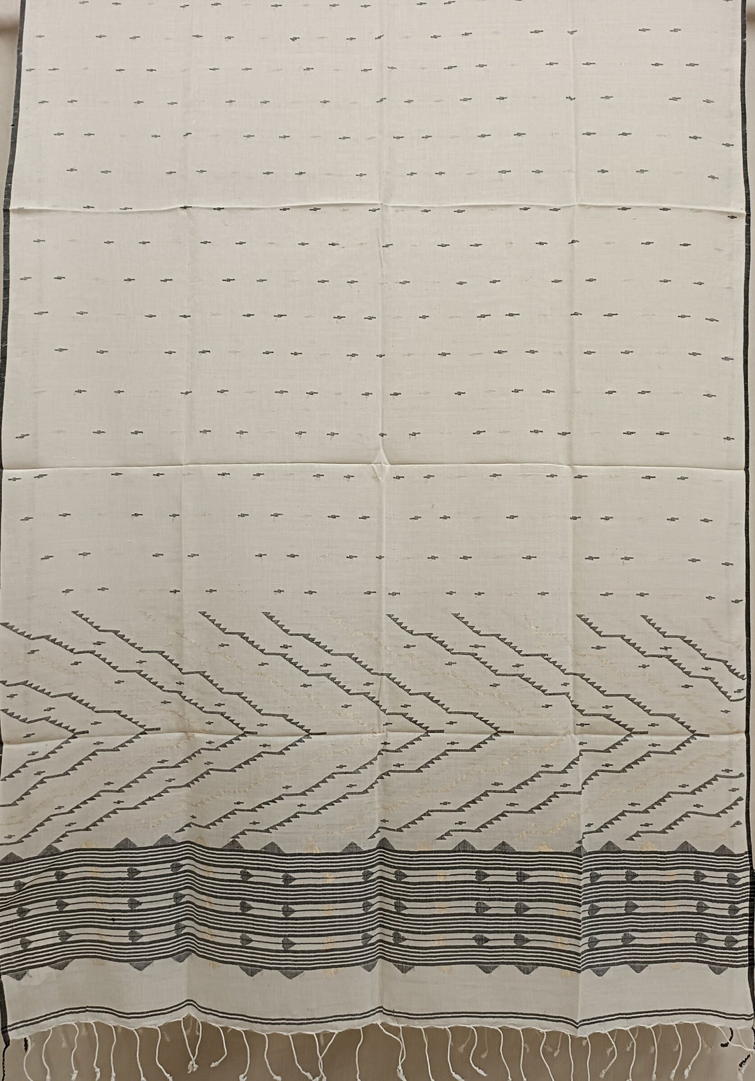 Handwoven Off-White & Black Jamdani Dupatta by Balaram Saha Balaram Saha