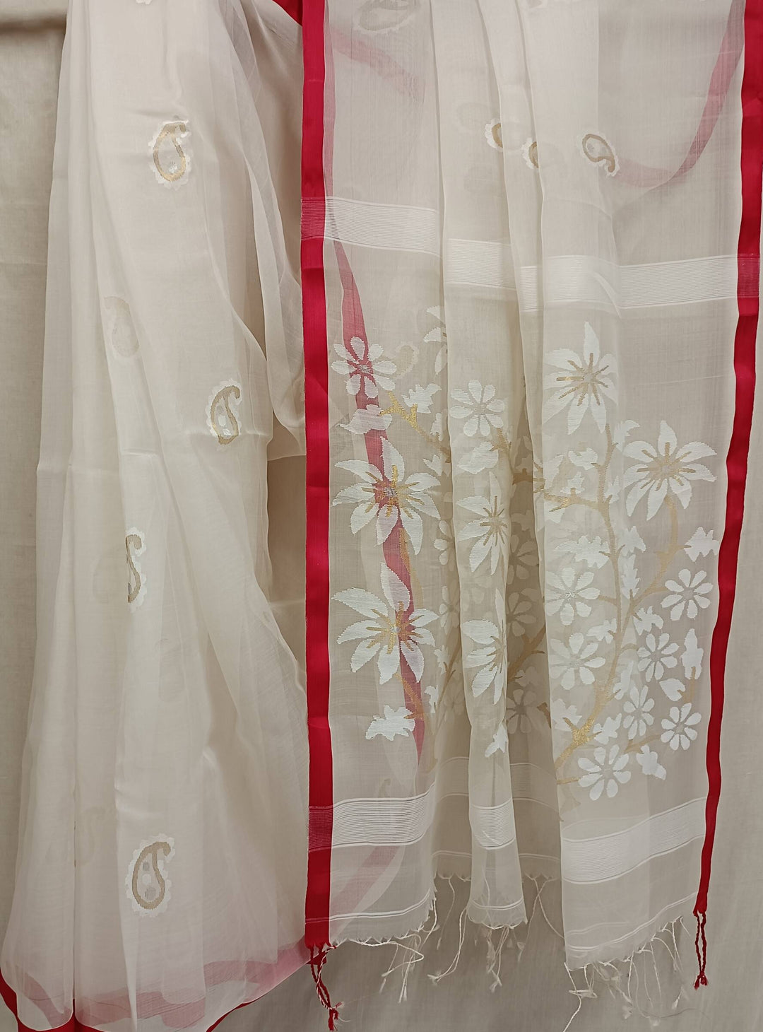 Handloom handwoven Muslin Silk Jamdani Saree Balaram Saha