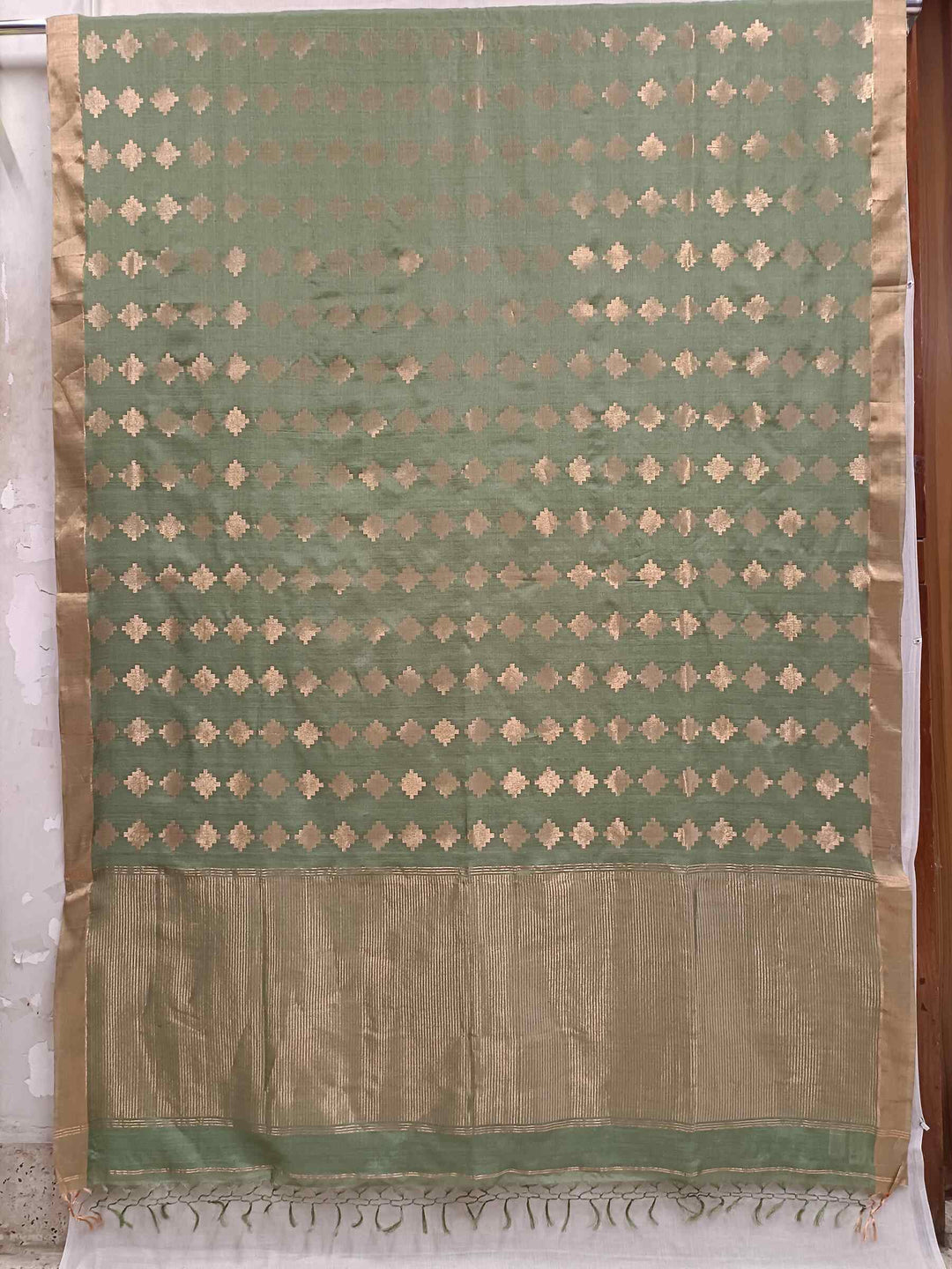 Green & Gold Zari Woven Soft Handloom Tussar Silk Saree Balaram Saha