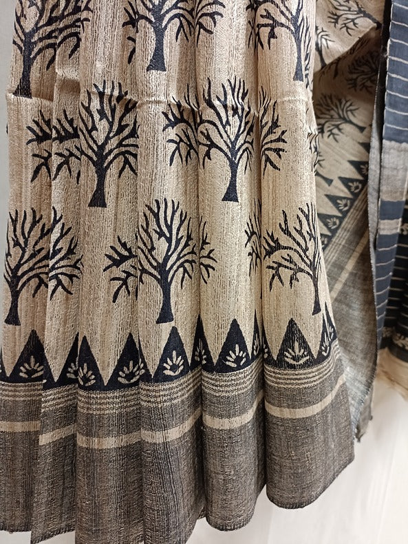 Tussar Silk Saree by Balaram Saha – Elegant Handloom Ghicha Weaves(tussar silk saree, tussar silk sarees with price, tussar silk, tussar silk fabric, tussar silk sarees online, tussar sarees online,  soft tussar silk sarees)
https://www.latimes.com/