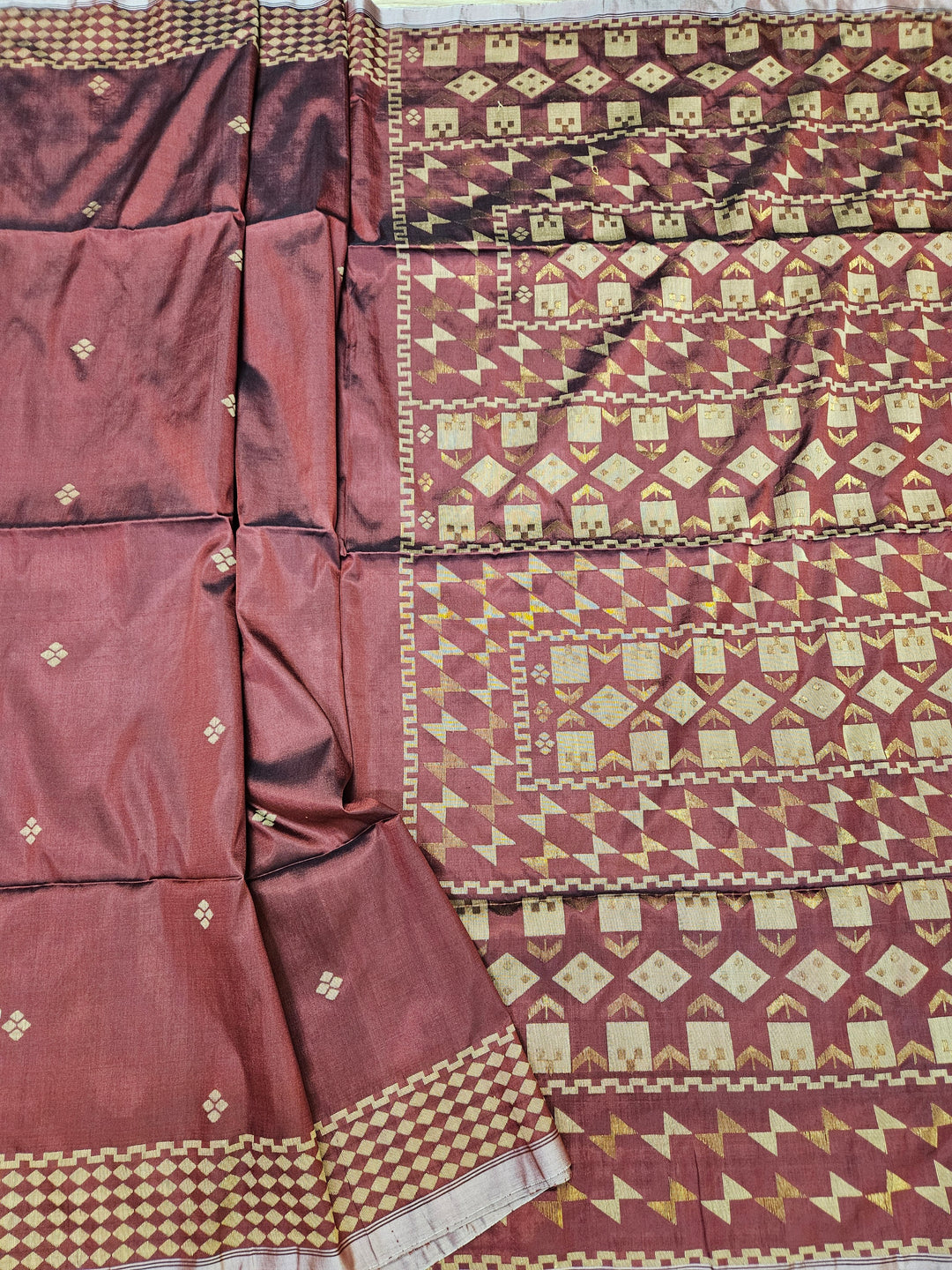 Maroon & Beige Handwoven Premium Katan Silk Jamdani Saree (jamdani saree, jamdani sarees, cotton jamdani saree, jamdani cotton saree, handloom cotton saree, balaram saha online, jamdani saree online, soft jamdani saree, katan silk, silk saree)   https://vimeo.com/