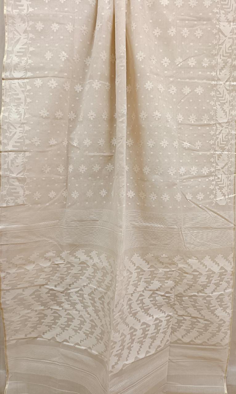 Off White Cotton Bangladeshi Dhakai Jamdani Saree (handloom saree, silk saree, handloom silk saree, balaram saha online, silk sarees, silk handloom saree, bengal handloom sarees, pure silk, garad silk sare, silk saree online, balaram saha handloom saree store photos, matka silk saree, matka silk, muslin silk, balaram saha handloom saree store photos, balaramsaha)  https://www.123rf.com/