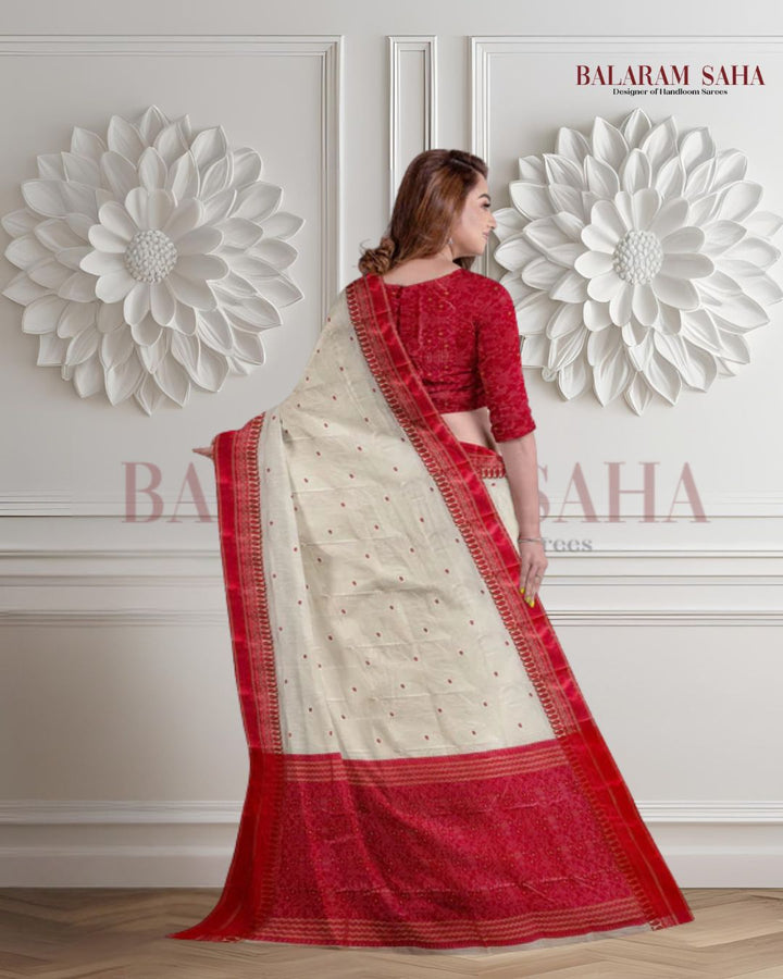 Off-White  Handloom Traditional Gard Silk Saree Balaram Saha