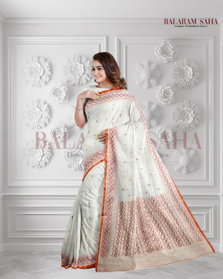 Indulge in Off-White: Balaram Saha's Handwoven Cotton Jamdani Saree Balaram Saha