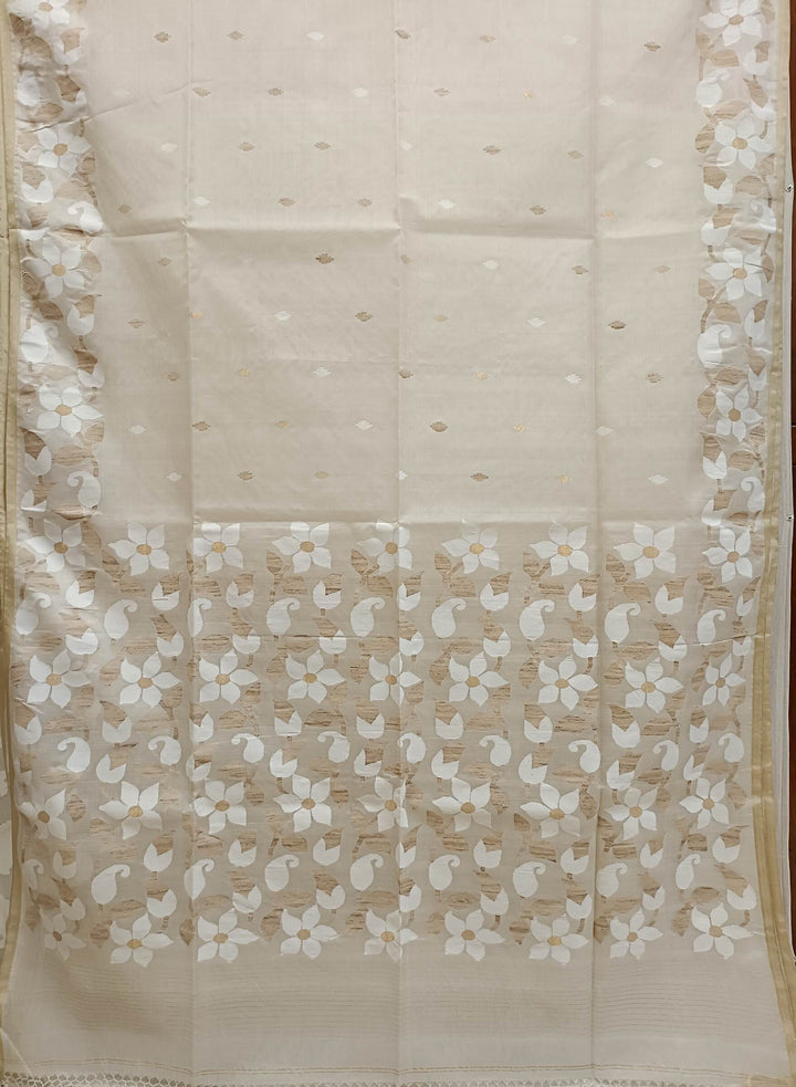 Off-White Fine Qualify Handwoven Muslin Silk Jamdani Saree Balaram Saha
