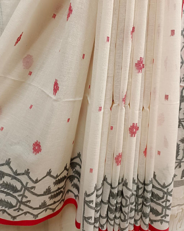 Kolkata's Timeless Arrival White Red Handwoven Soft Muslin Cotton Jamdani Saree Balaram Saha (handloom saree, cotton saree, handloom cotton saree, balaram saha online, handloom sarees, balaram saha handloom saree store photos, balaram saha handloom saree store, cotton handloom saree, bengal handloom sarees, pure cotton, cotton saree for women, cotton saree online, muslin saree, muslin cotton saree )