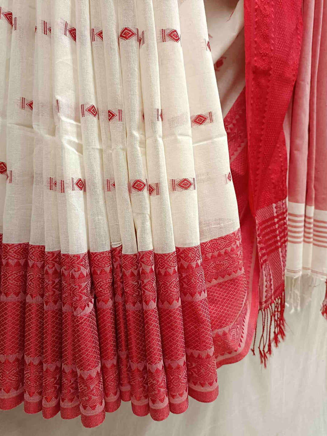 White & Red Fine Quality  Handloom Cotton Saree Balaram Saha