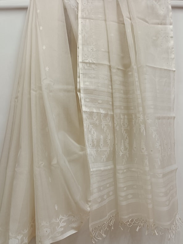 white-on-white handloom muslin silk handwoven jamdani saree Balaram Saha
