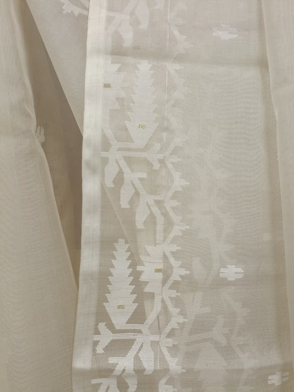white-on-white handloom muslin silk handwoven jamdani saree Balaram Saha