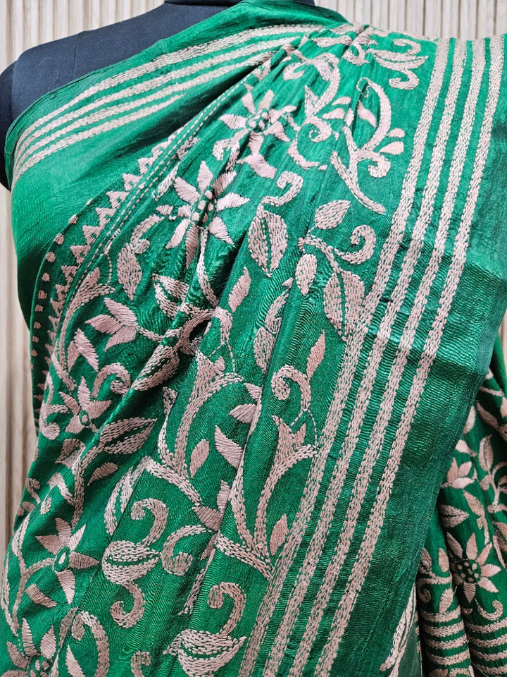 Exclusive Balaram Saha Green & Biege Pure Kantha Silk Saree Balaram Saha
