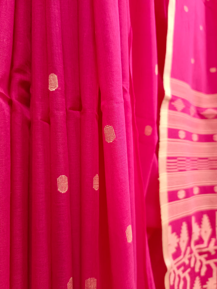 Deep-Pink and  Beige Handloom Traditional Handwoven Cotton Jamdani Saree Balaram Saha
