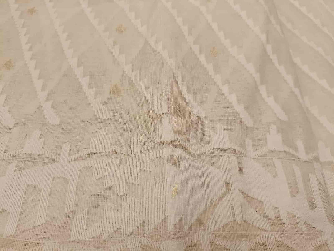 White on White cotton Bangladeshi Dhakai Jamdani saree Balaram Saha