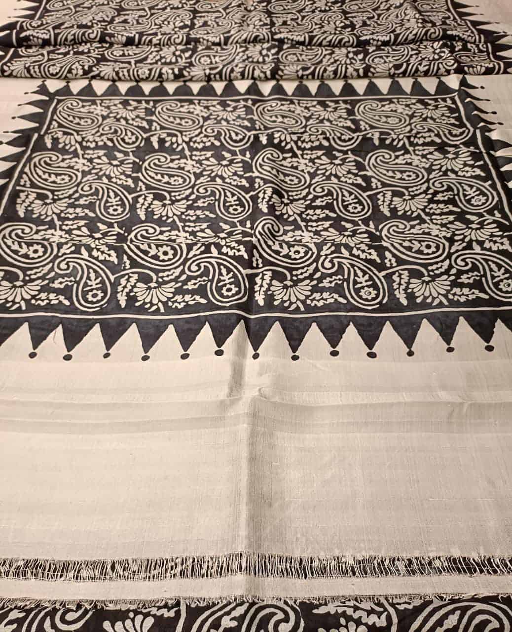 Black & White Pure Bengal Silk Handblock print saree with broad white border & paisley print on body & Aanchal. Contrast, black colour blouse piece included.