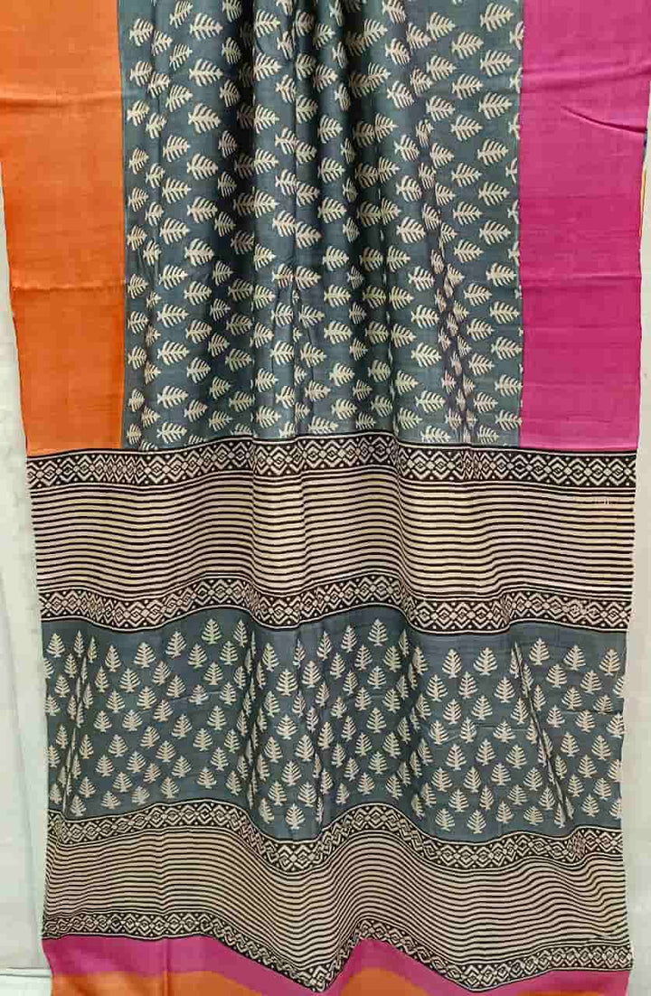 Gachhi Tussar Silk Saree by Balaram Saha – Grey Block Print with Border(tussar silk saree, tussar silk sarees with price, tussar silk, tussar silk fabric, tussar silk sarees online, tussar sarees online,  soft tussar silk sarees, tussar jamdani saree)
https://www.dailymotion.com/in