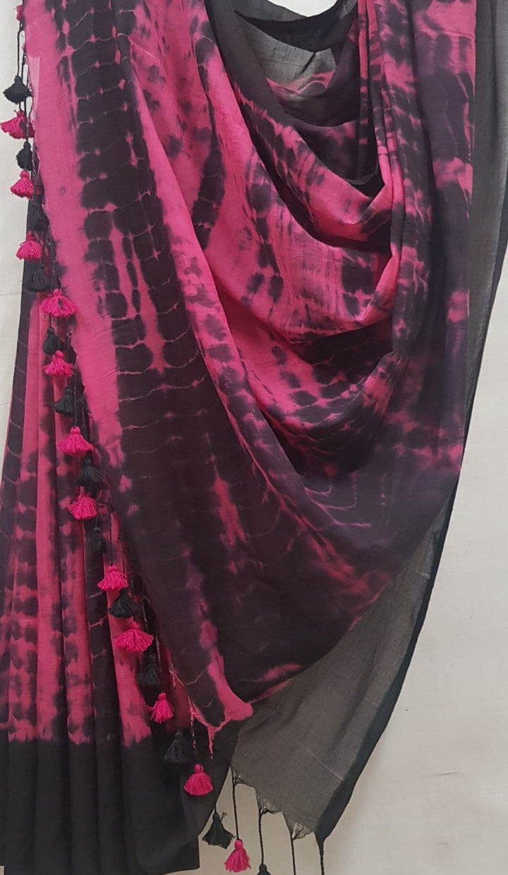 Mul Cotton Shibori Saree by Balaram Saha – Black & Magenta Charm