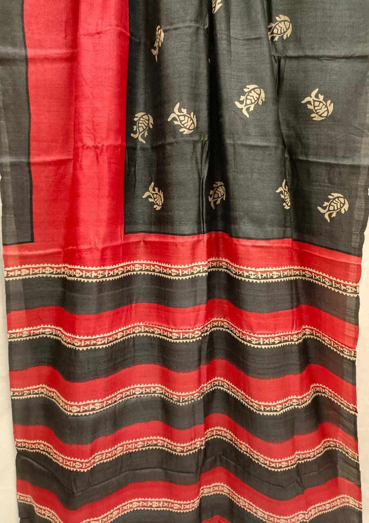 Tussar Silk Saree by Balaram Saha | Black & Red Hand Block Fish Print(tussar silk saree, tussar silk sarees with price, tussar silk, tussar silk fabric, tussar silk sarees online, tussar sarees online)
https://www.apple.com/