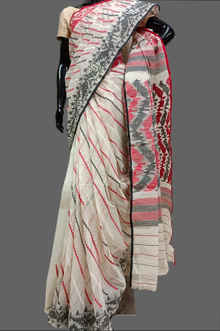 Off white Bangladesh Saw (korat)jamdani saree Balaram Saha