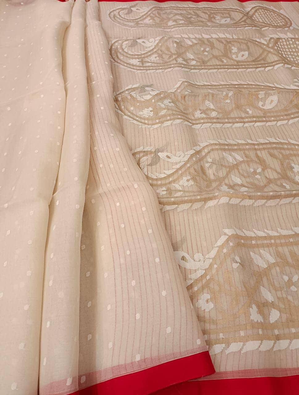 Off White Handwoven Muslin Silk Jamdani saree Balaram Saha