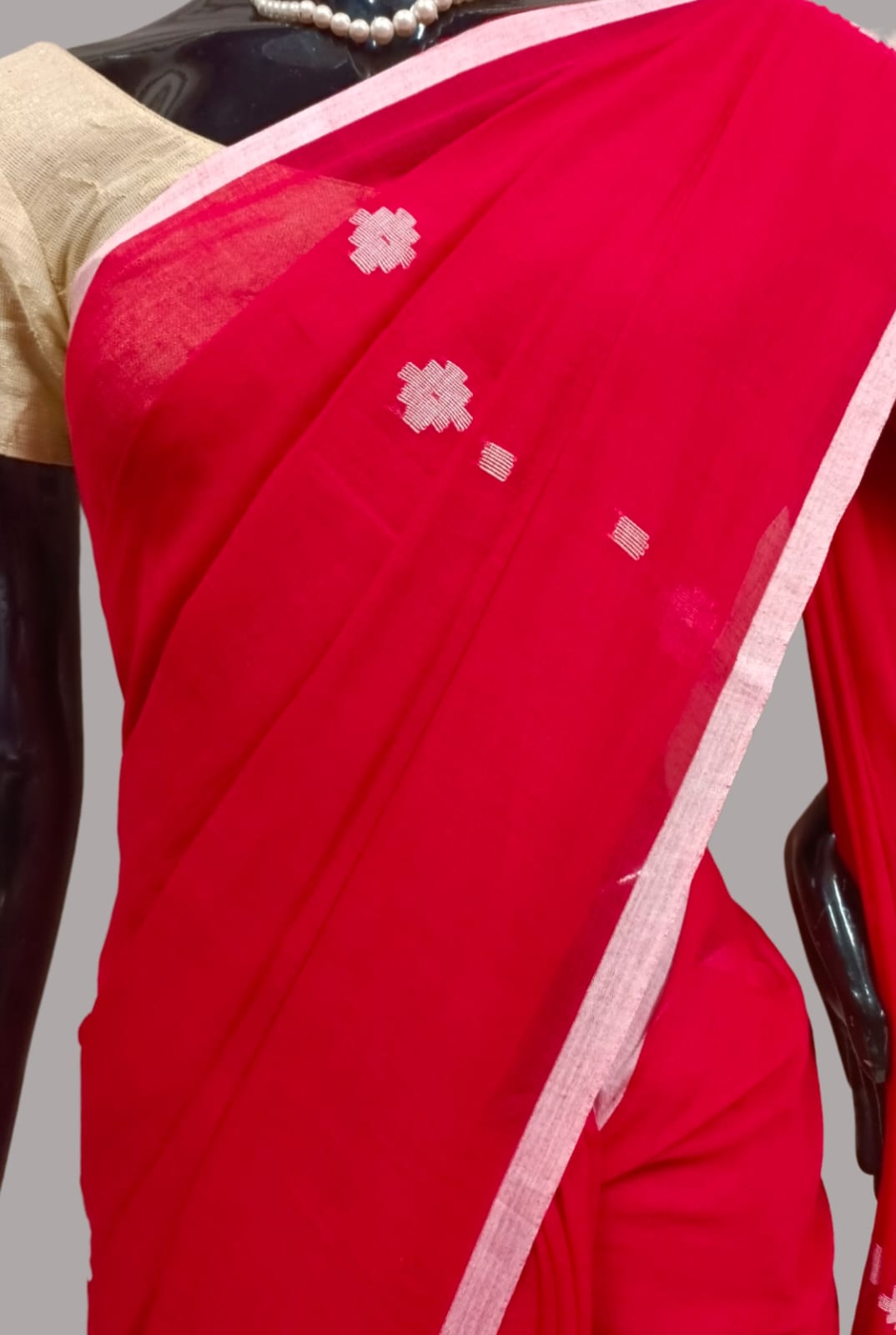 Red Handloom Soft Mul Cotton Dhakai saree Balaram Saha