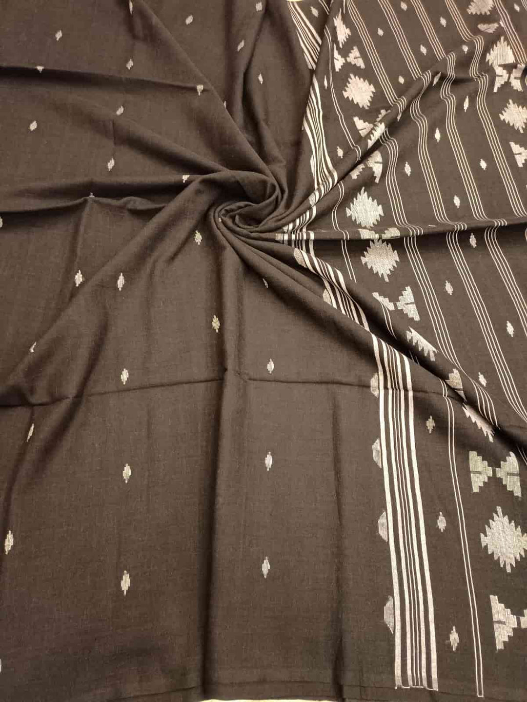 Black & White, handspun, handwoven soft Cotton Jamdani saree Balaram Saha