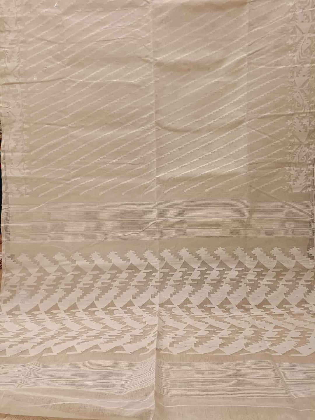 White on White cotton Bangladeshi Dhakai Jamdani saree Balaram Saha