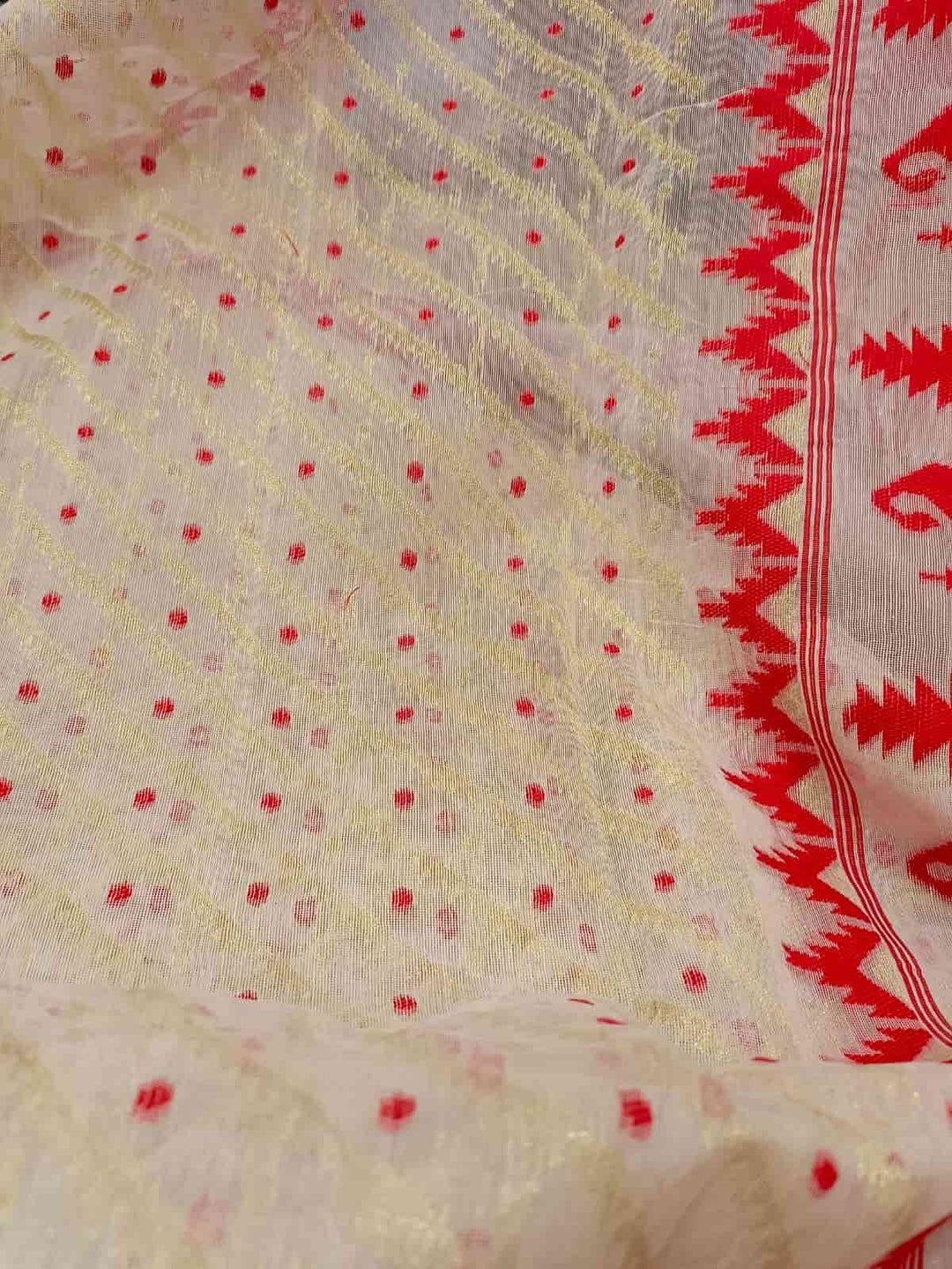 White & Red, soft handloom Jacquard weave Jamdani design, cotton by resham saree. Balaram Saha