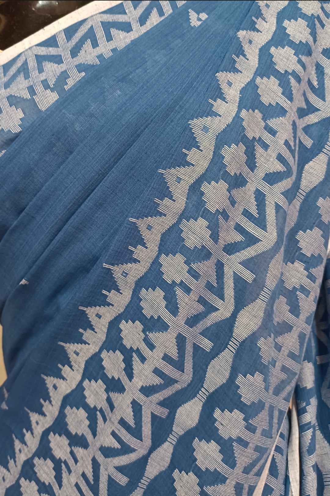 Indigo & White Handspun Handwoven Cotton Dhakai Jamdani Saree Balaram Saha