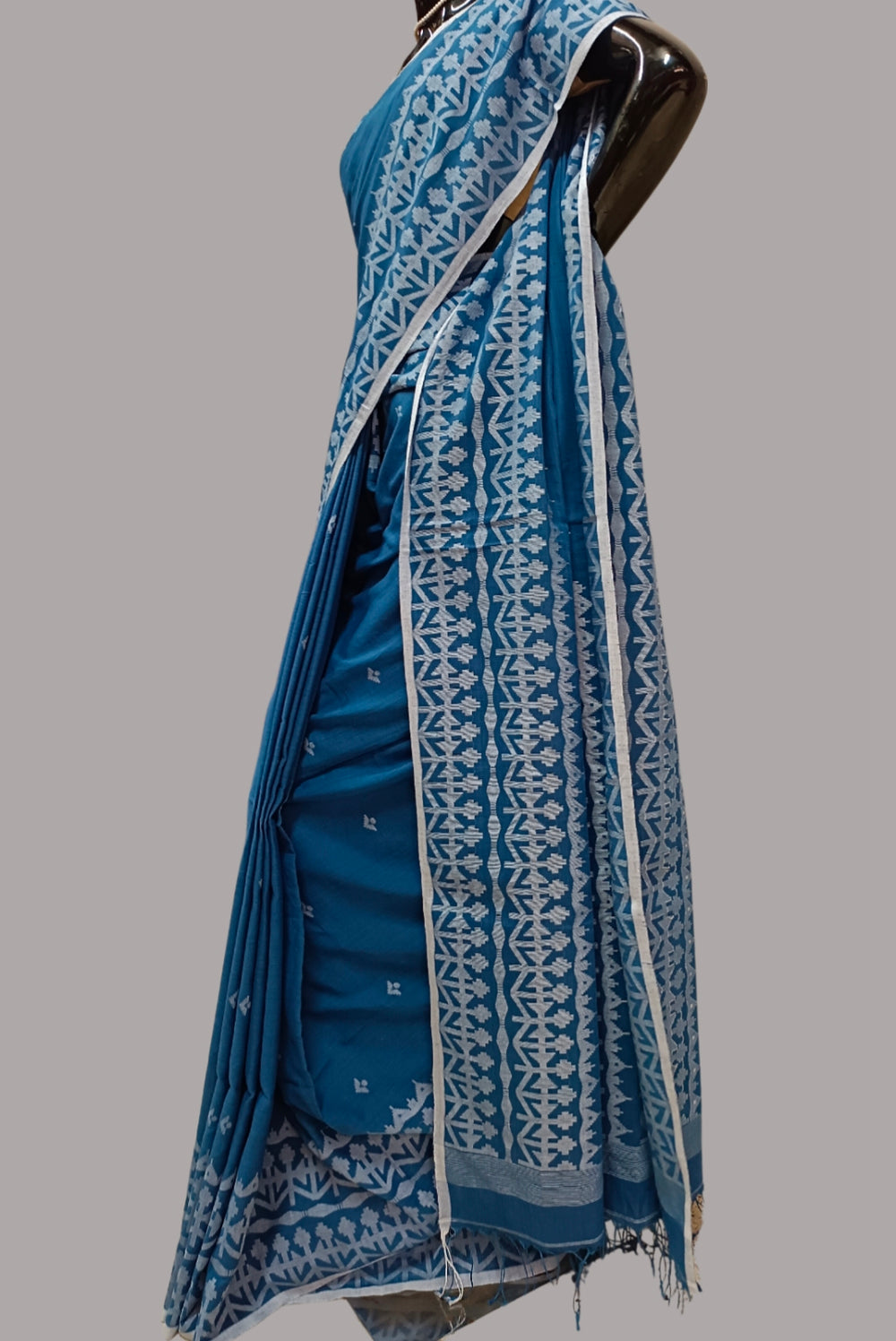 Indigo & White Handspun Handwoven Cotton Dhakai Jamdani Saree Balaram Saha