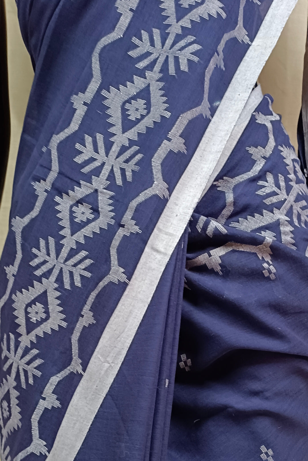 Handloom Handspun Handwoven Jamdani Saree (Indigo Blue) Balaram Saha