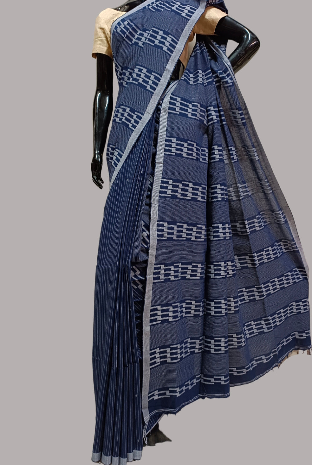 Blue & White Handspun Cotton Jamdani Saree Balaram Saha