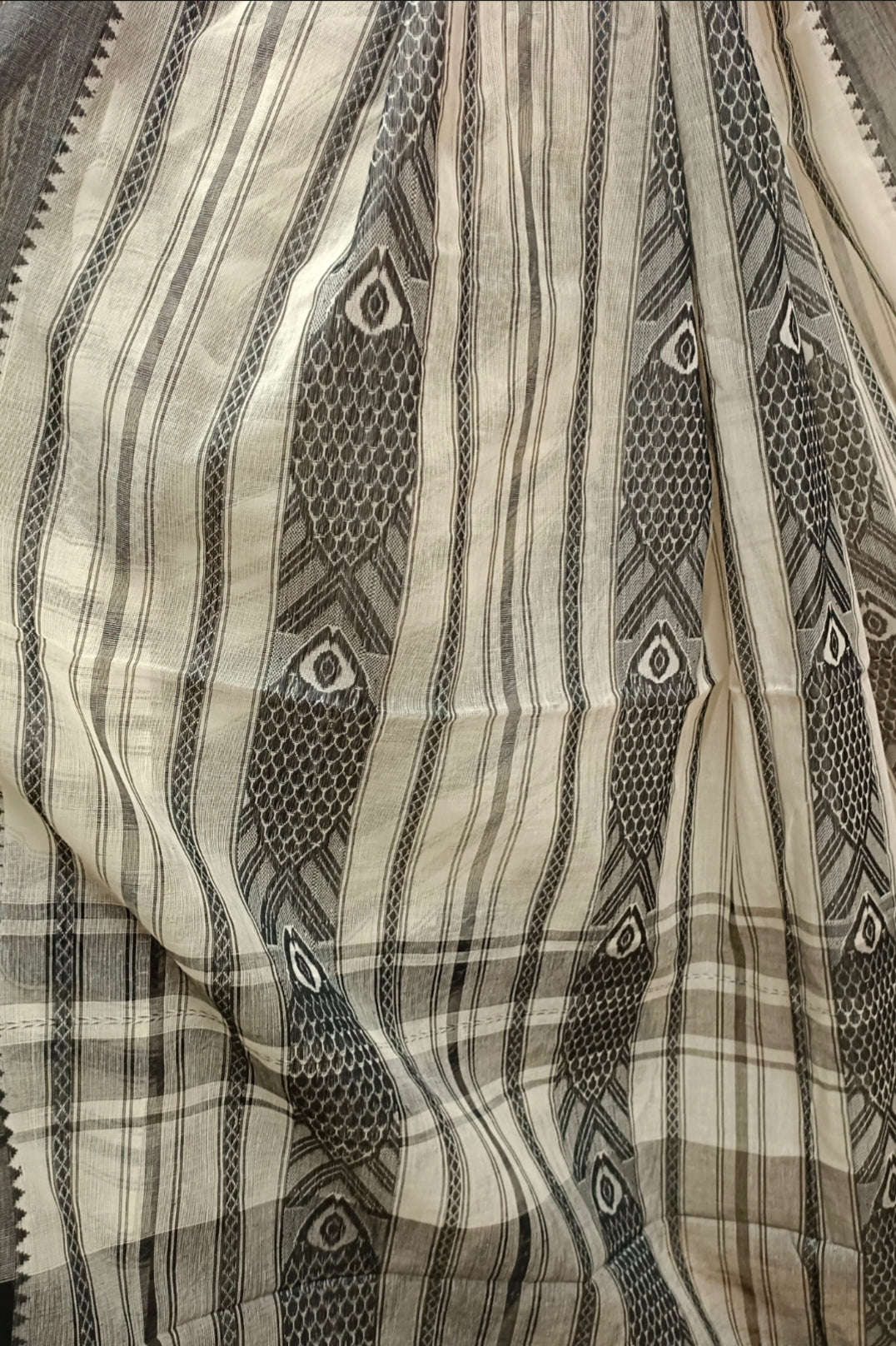Off-White Handloom Traditional Dhonekali Saree Balaram Saha