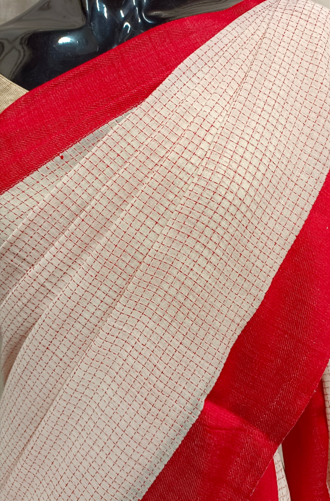 Off-White Soft Handloom Cotton Saree With Red Border Balaram Saha
