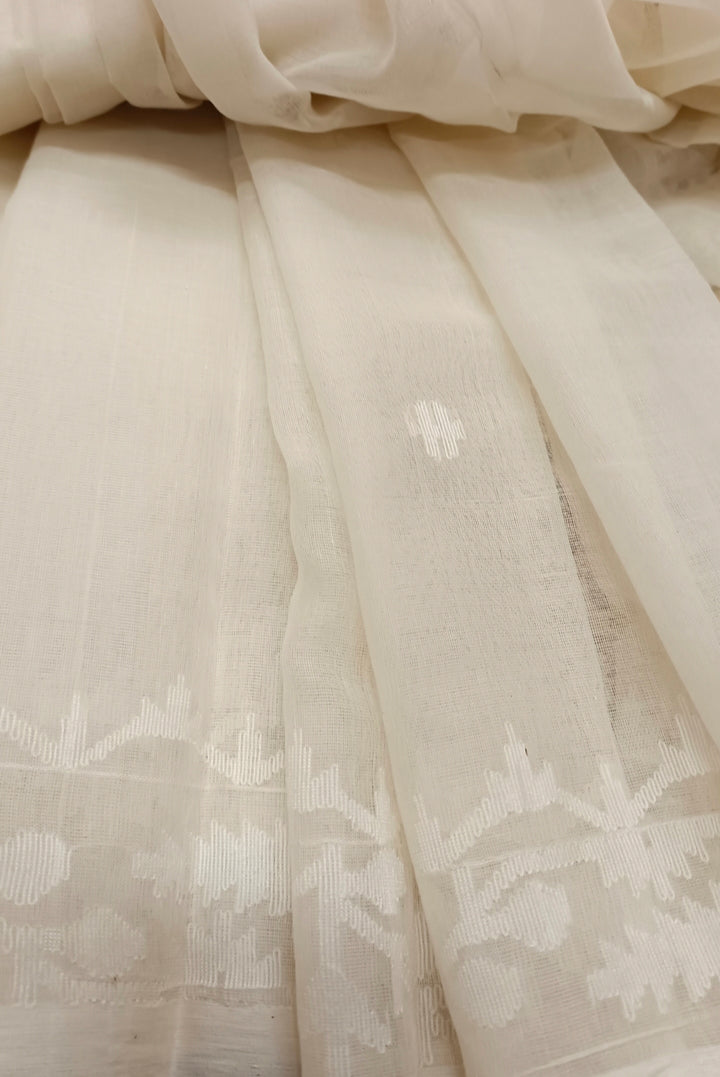 Off-white Soft Handloom  Handwoven Cotton Jamdani Saree Balaram Saha
