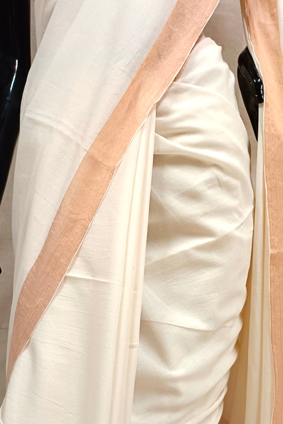Off White Handloom Handspun Cotton Saree Balaram Saha
