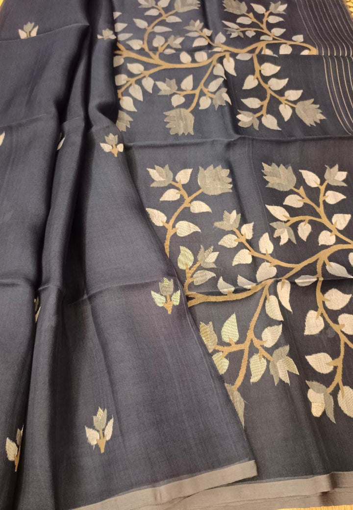 Hall'lndloom Muslin Silk Handwoven Jamdani Saree (Indigo-Blue) Balaram Saha