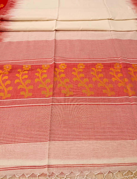 Off White Red Contrast Handloom Saree main image 0