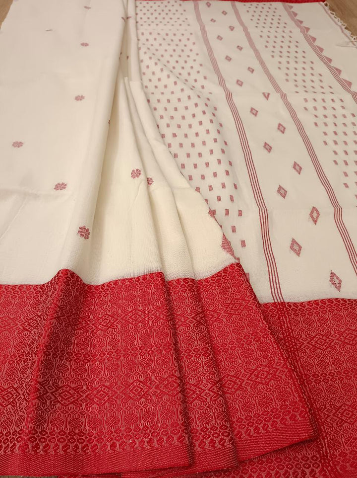 Off-White & Red Traditional Soft Handloom Cotton Saree Balaram Saha