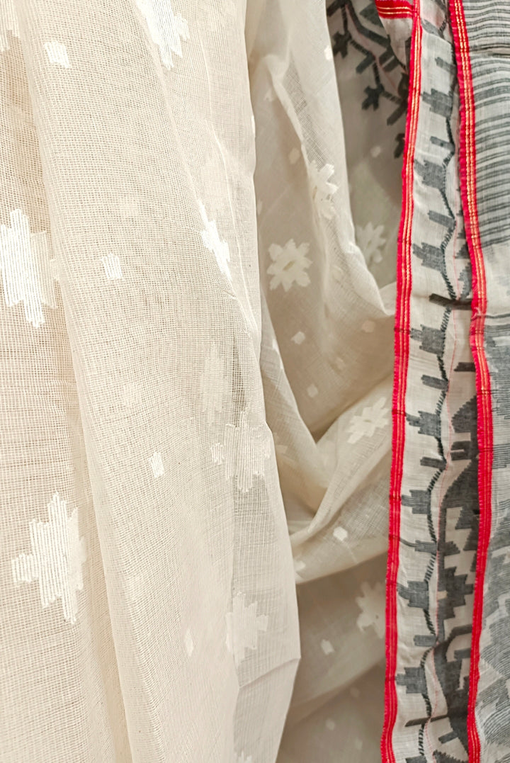 Off-white & Red Handwoven Bangladeshi Jamdani Saree Balaram Saha