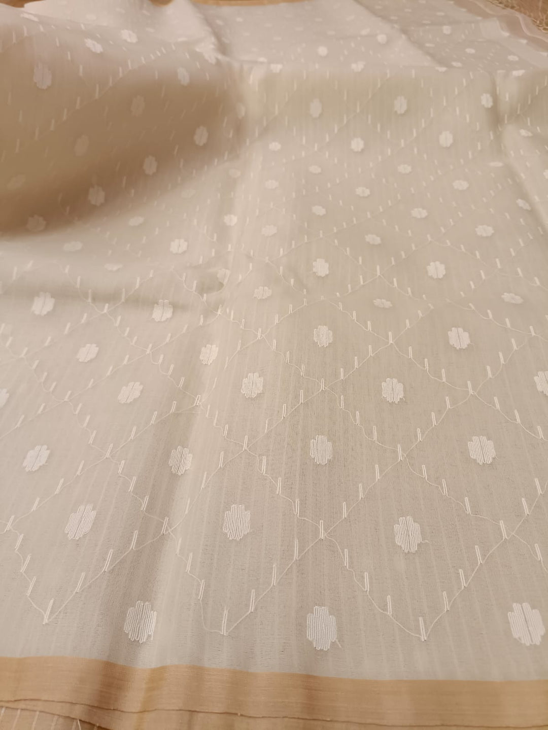 White on White handloom Muslin Silk handwoven Dhakai Jamdani saree Balaram Saha