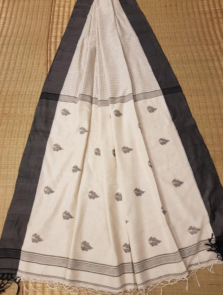 Balaram Saha Khadi Cotton Saree: Elegant White and Black Collection(handloom saree, cotton saree, handloom cotton saree, balaram saha online, handloom sarees, balaram saha handloom saree store photos, balaram saha handloom saree store, cotton handloom saree, bengal handloom sarees, pure cotton, Zari border, handloom cotton saree with zari border, soft cotton saree with zari border, cotton saree for women, cotton saree online)
https://vk.com/