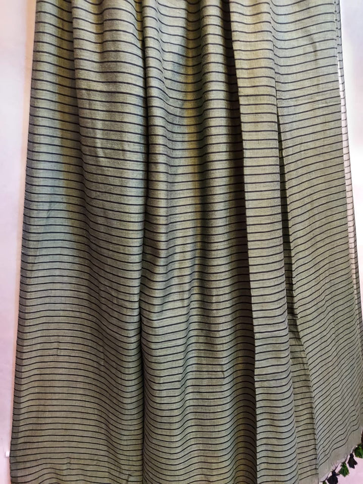 Mul Cotton Saree by Balaram Saha – Moss Green & Black Handloom Soft Drape