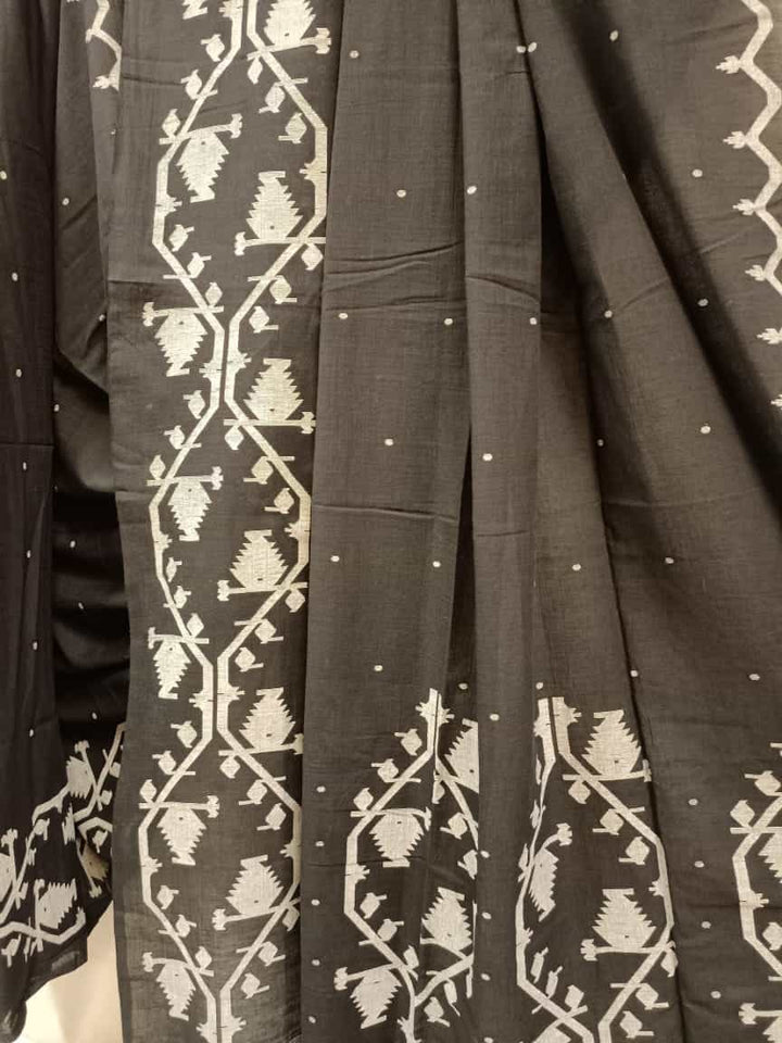 Muslin Cotton Traditional Jamdani Saree by Balaram Saha – Handwoven Elegance